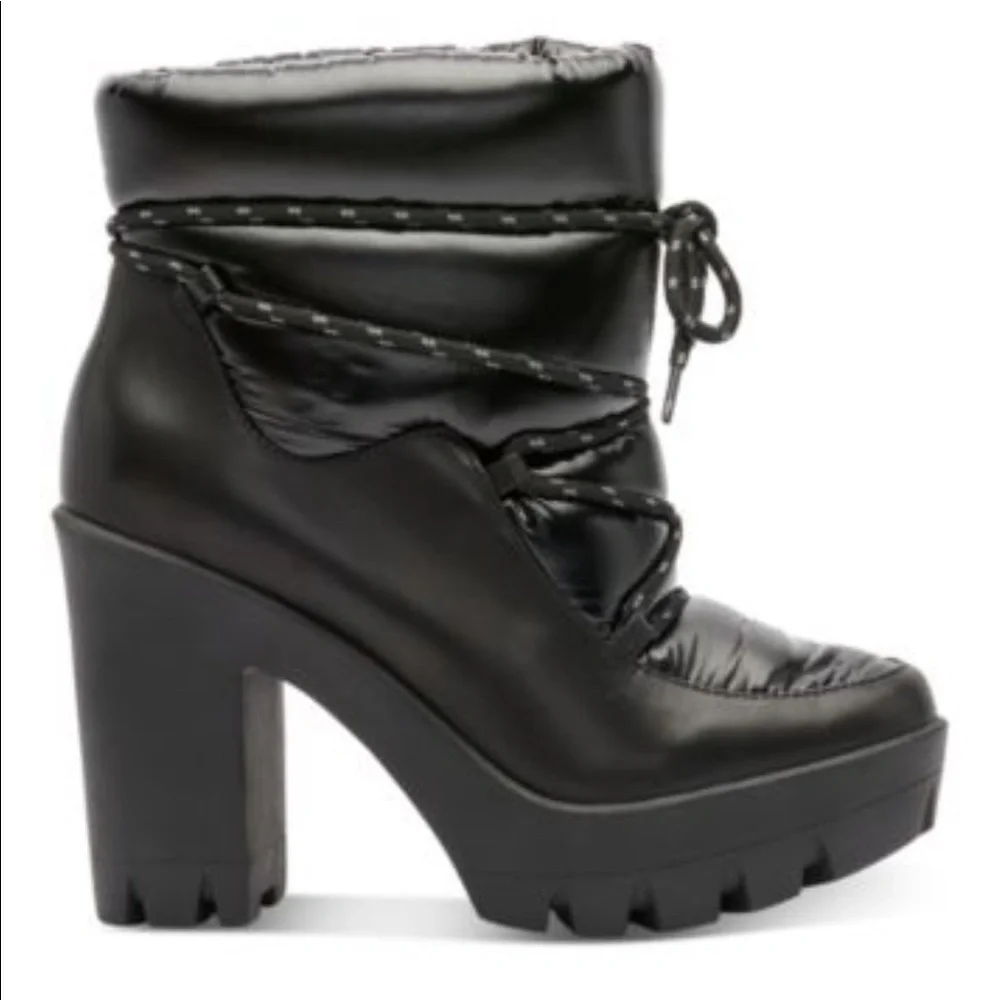Boots - Picture 4 of 6